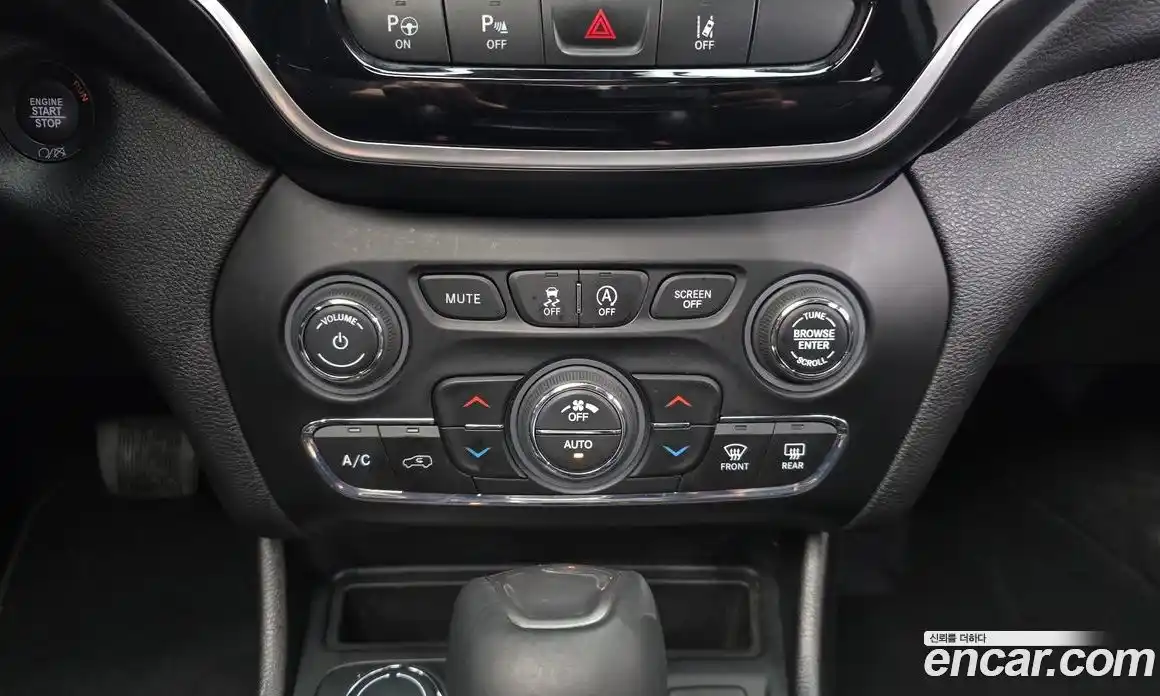 Jeep Cherokee 2020 2.4 гидро в Москве № 1549850, фото 24