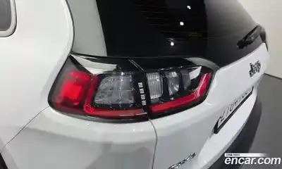 Jeep Cherokee 2020 2.4 гидро в Москве № 1549850, миниатюра 9