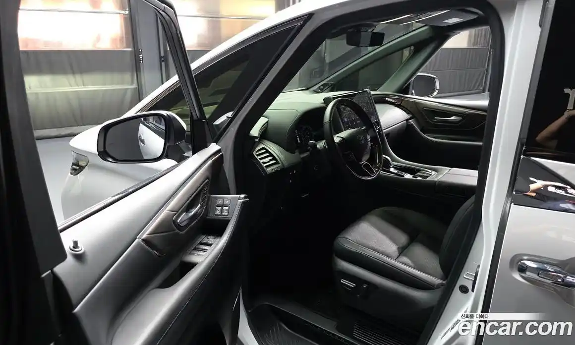 Toyota Alphard 2024 2.5 гидро в Москве № 1550018, фото 13
