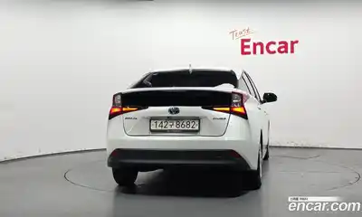Toyota Prius 2021 1.8 гидро в Москве № 1550061, миниатюра 4