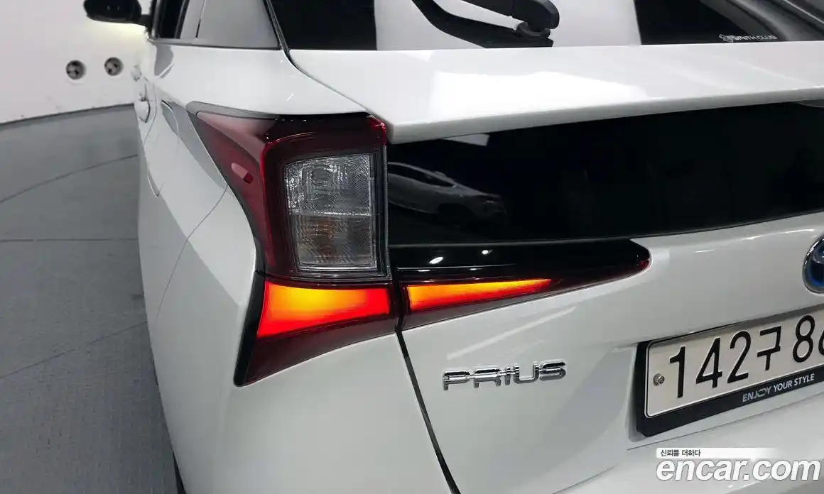 Toyota Prius 2021 1.8 гидро в Москве № 1550061, фото 9