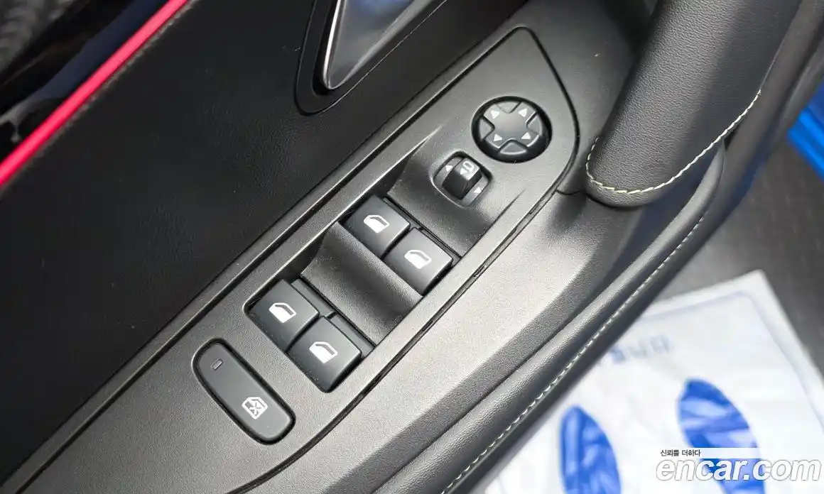 Peugeot 2008 2022 0.1 гидро в Москве, фото 32