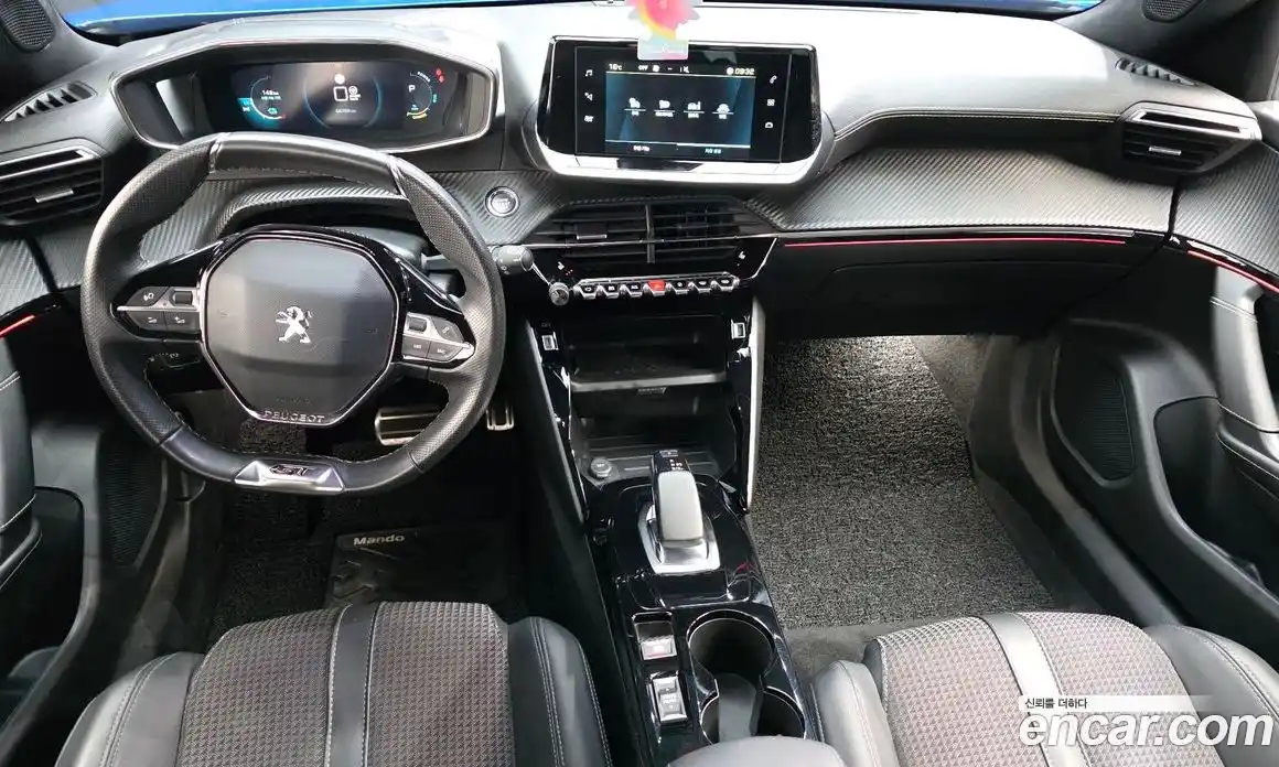 Peugeot 2008 2022 0.1 гидро в Москве, фото 10