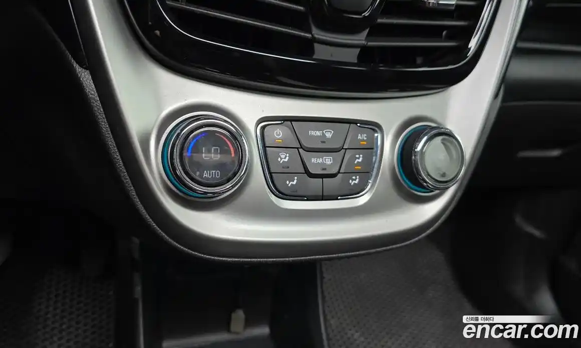 Chevrolet Spark 2016 1.0 гидро в Москве, фото 31