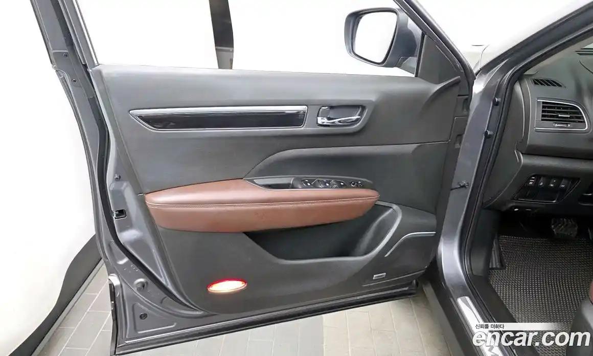 Renault QM6 2016 2.0 гидро в Москве № 1615358, фото 14