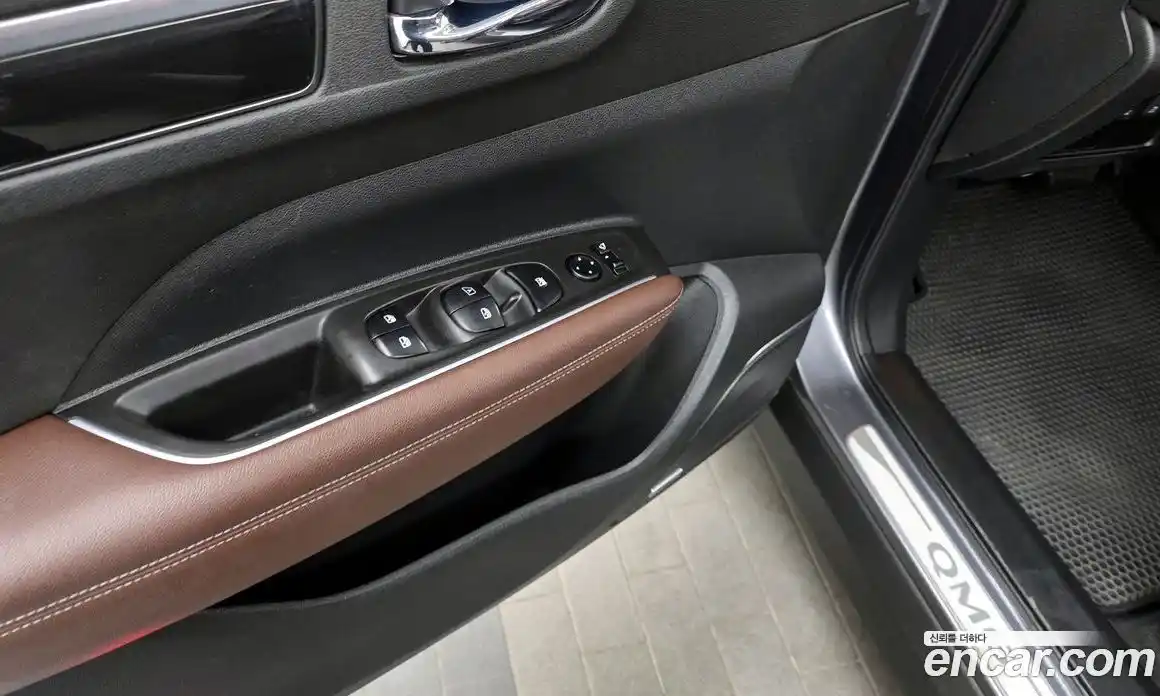 Renault QM6 2016 2.0 гидро в Москве № 1615358, фото 28