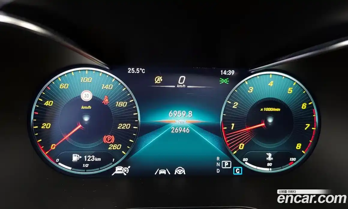 Mercedes-Benz GLC-Class 2023 2.0 гидро в Москве № 1616816, фото 11