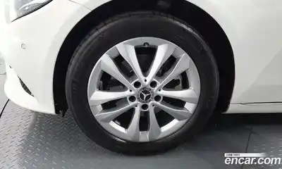 Mercedes-Benz C-Class 2020 2.0 гидро в Москве № 1617297, миниатюра 5