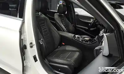Mercedes-Benz E-Class 2020 2.0 гидро в Москве № 1617300, миниатюра 12