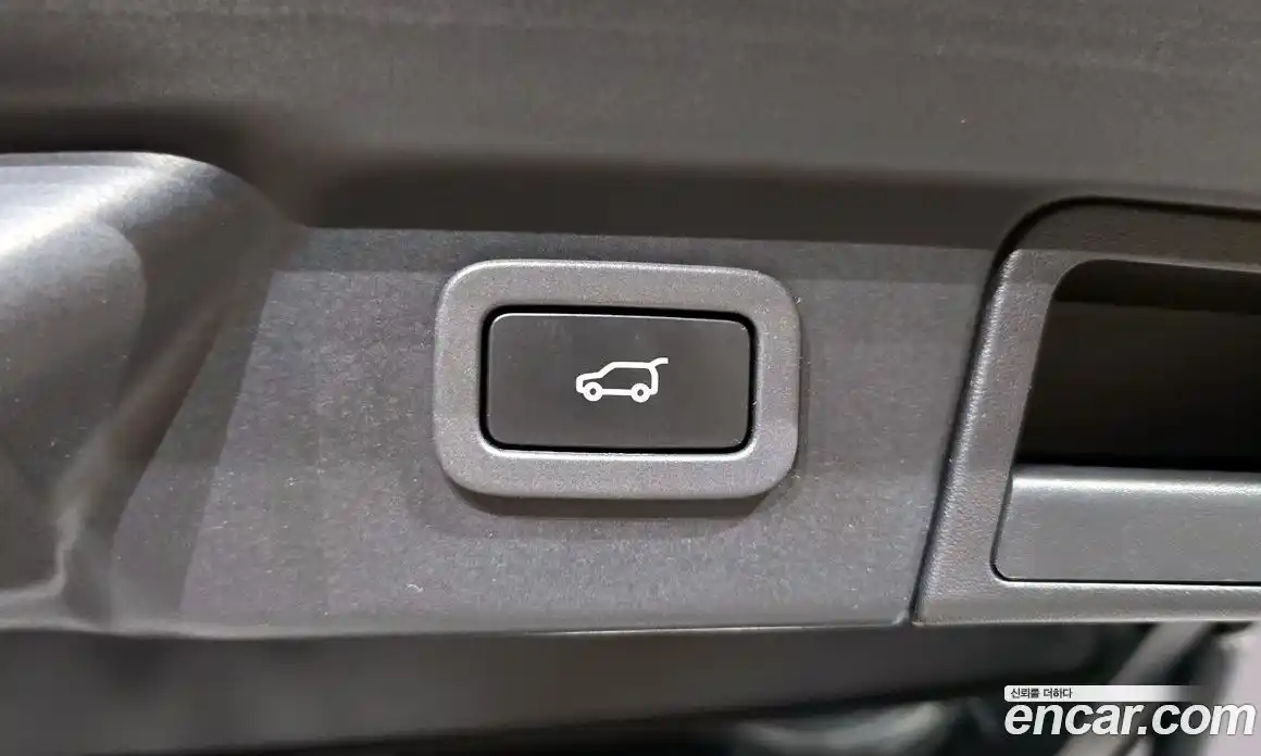 Land Rover Range-Rover Velar 2019 3.0 гидро в Москве № 1619654, фото 22
