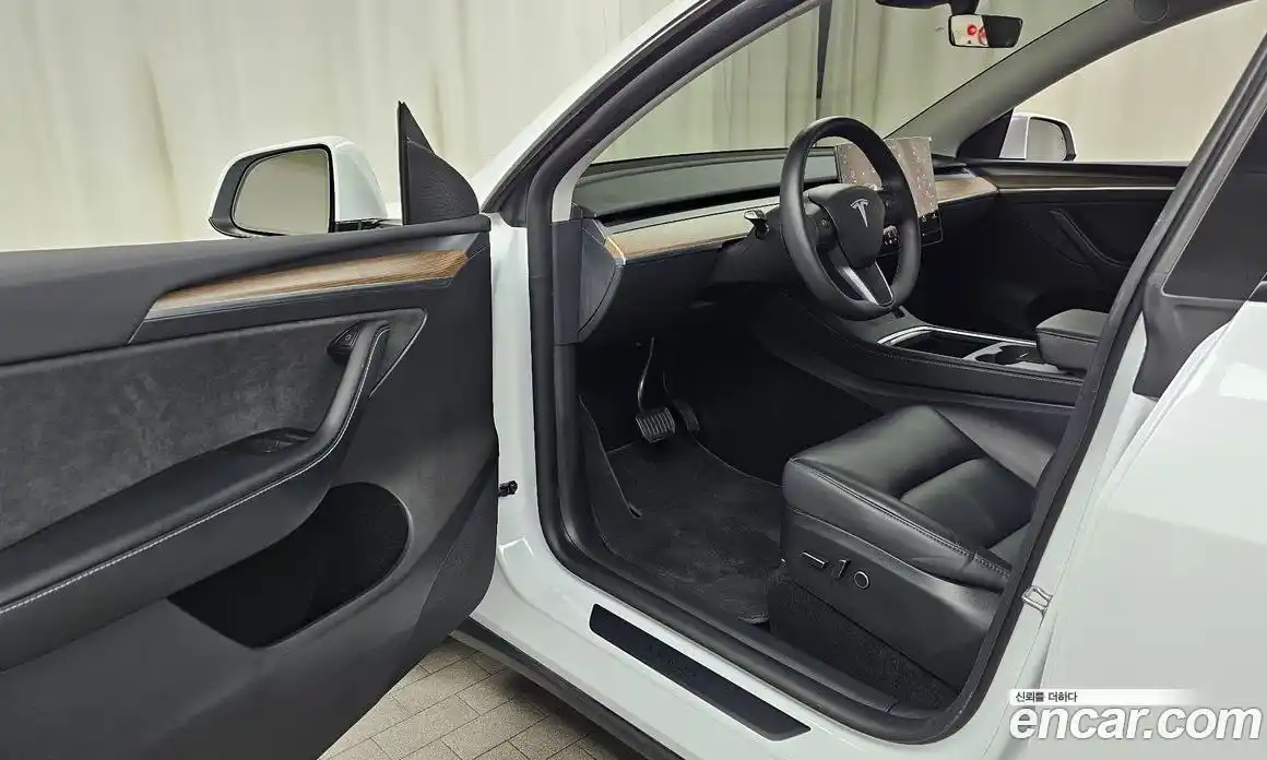 Tesla Model Y 2024 0.2 гидро, фото 13