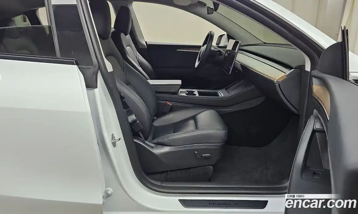 Tesla Model Y 2024 0.2 гидро, фото 17