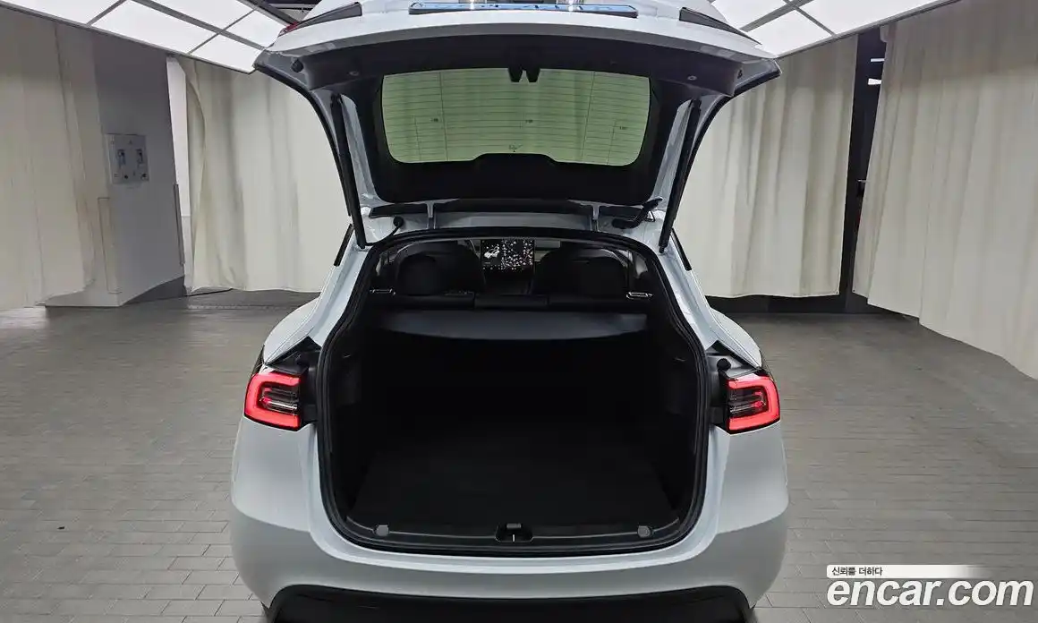 Tesla Model Y 2024 0.2 гидро, фото 26