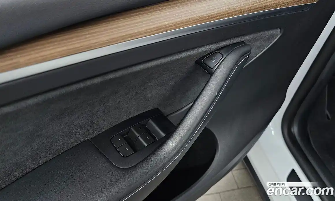 Tesla Model Y 2024 0.2 гидро, фото 30