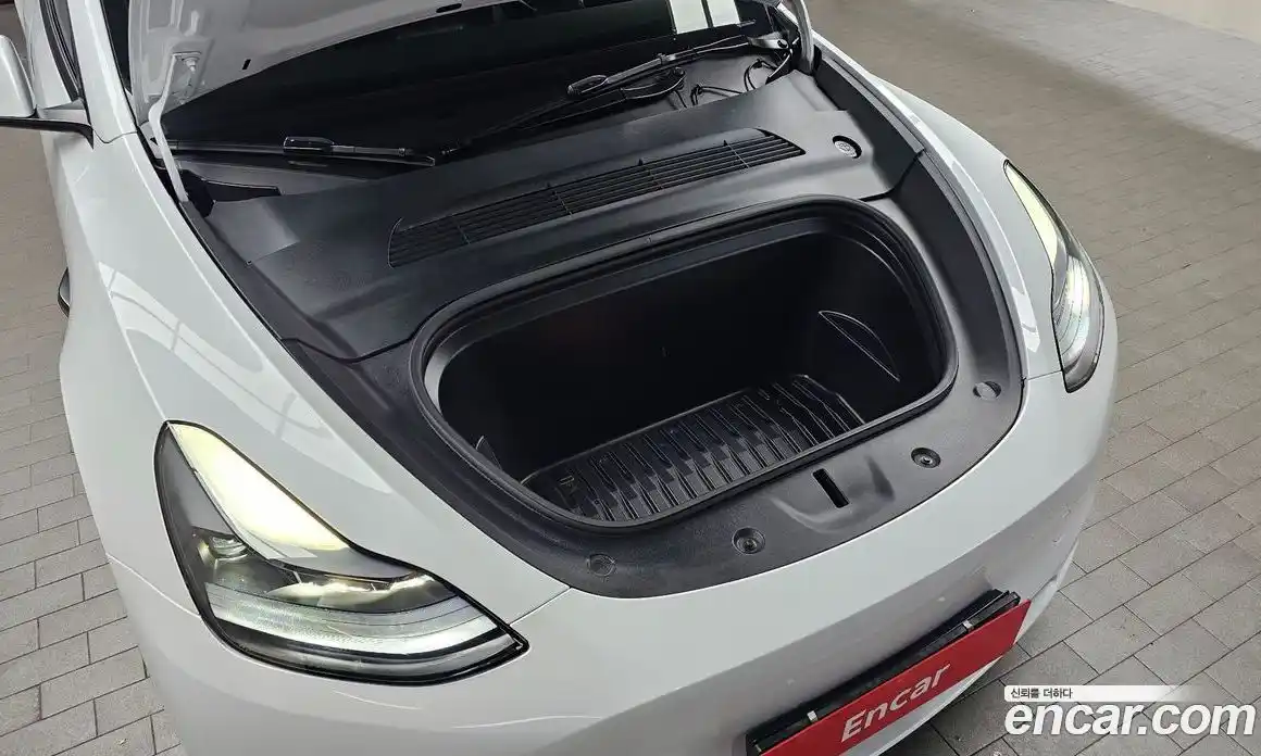 Tesla Model Y 2024 0.2 гидро, фото 6