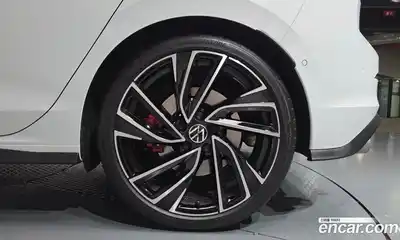 Volkswagen Golf 2024 2.0 гидро в Москве № 1622961, миниатюра 6