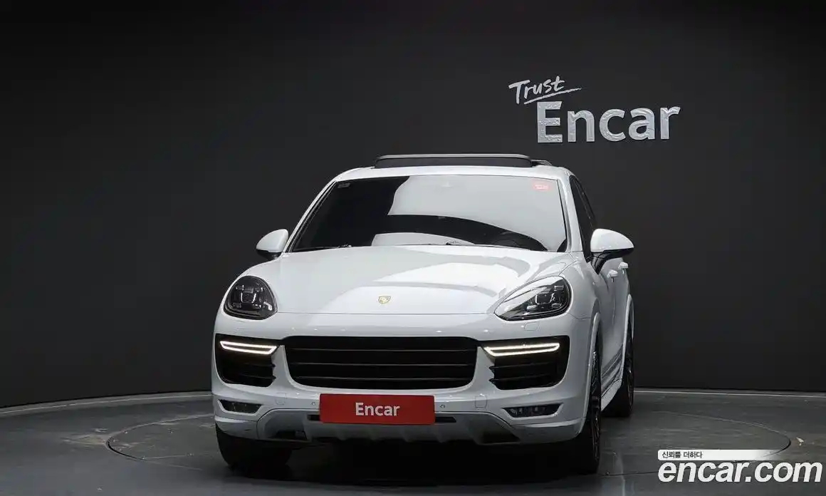 Porsche Cayenne 2015 3.6 гидро в Москве № 165649, фото 3