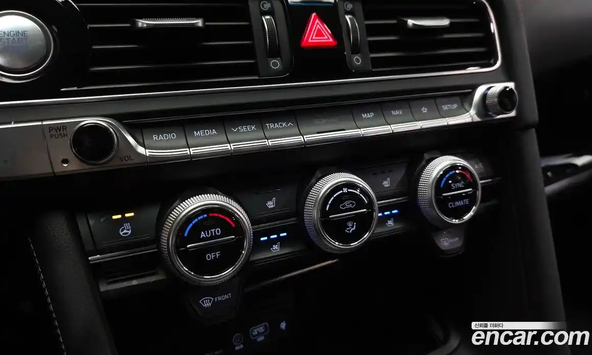 Genesis G70 2018 2.0 гидро в Москве № 1685393, фото 16