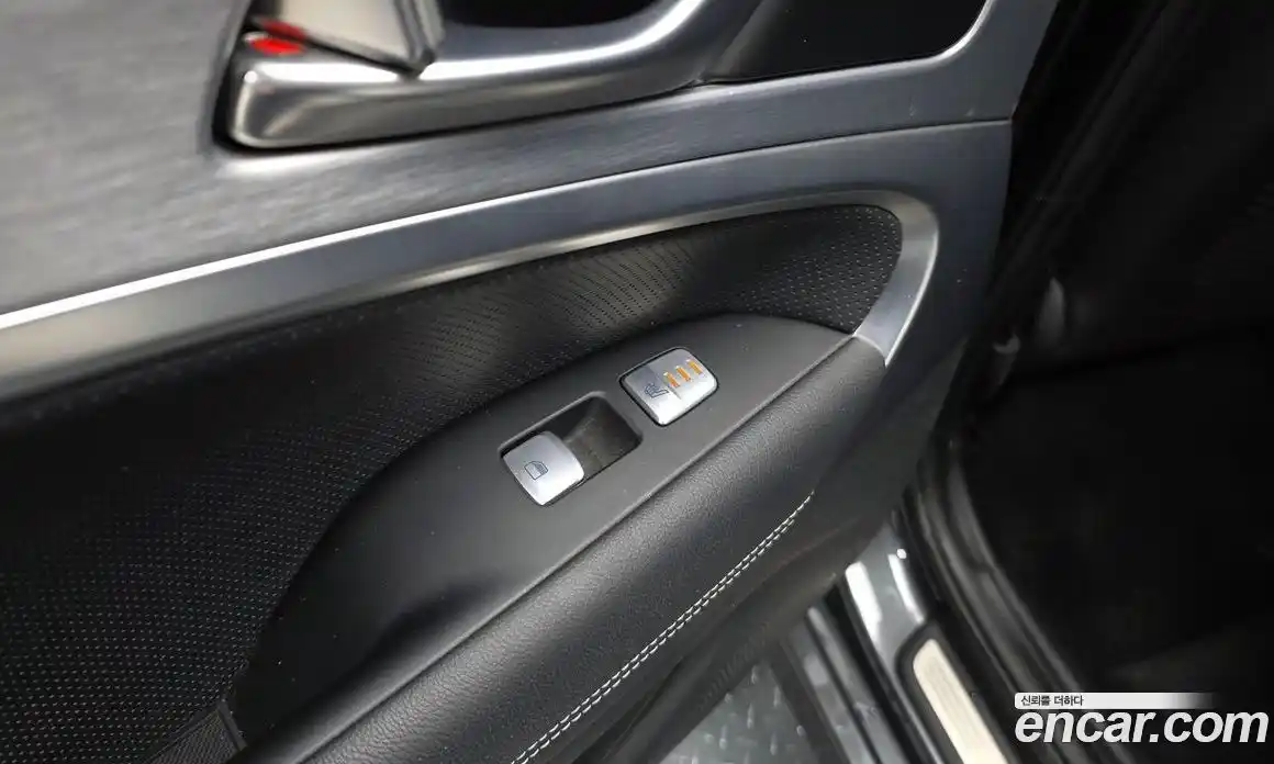 Genesis G70 2018 2.0 гидро в Москве № 1685393, фото 25
