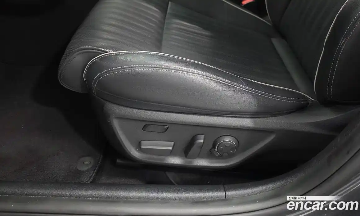 Genesis G70 2018 2.0 гидро в Москве № 1685393, фото 31