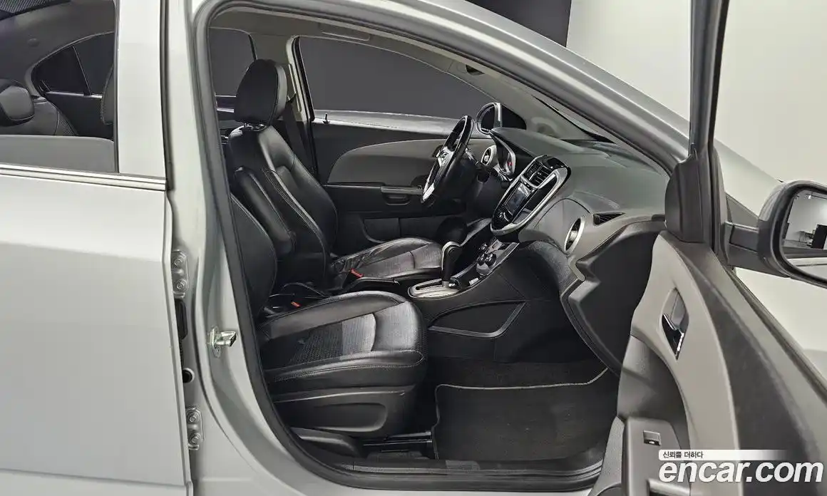 Chevrolet Aveo 2016 1.4 гидро в Москве № 1687639, фото 16
