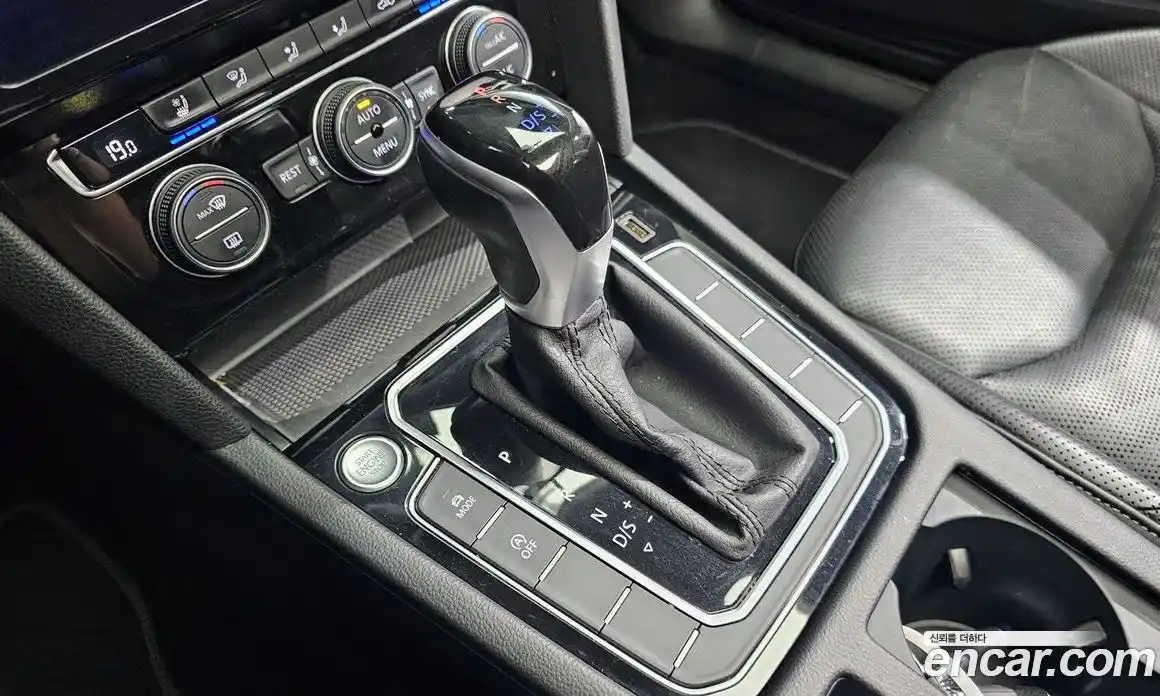 Volkswagen Arteon 2020 2.0 гидро в Москве № 1693326, фото 12