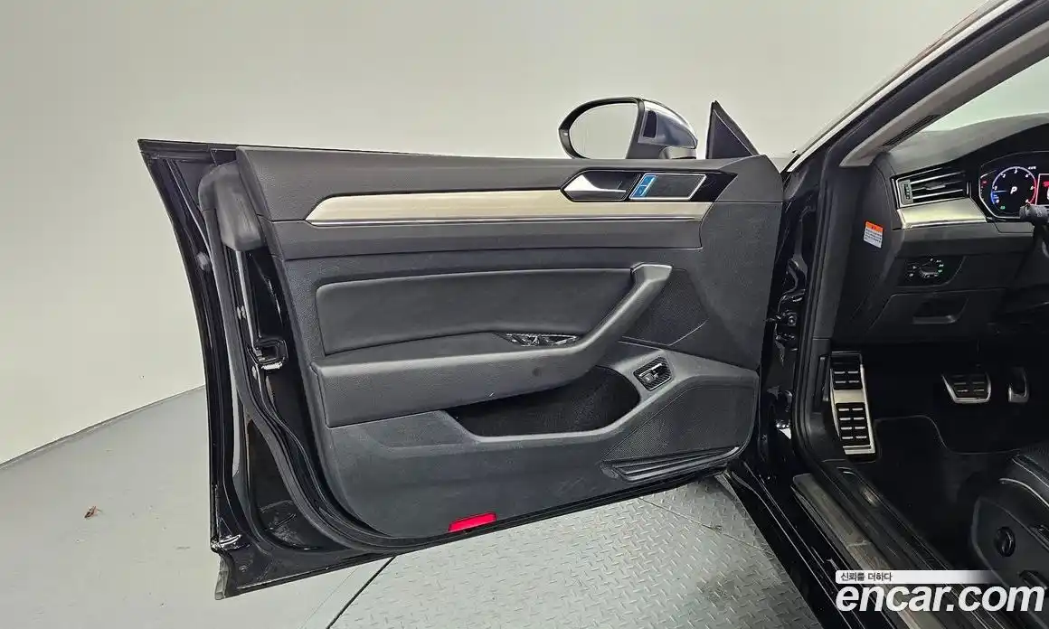Volkswagen Arteon 2020 2.0 гидро в Москве № 1693326, фото 14