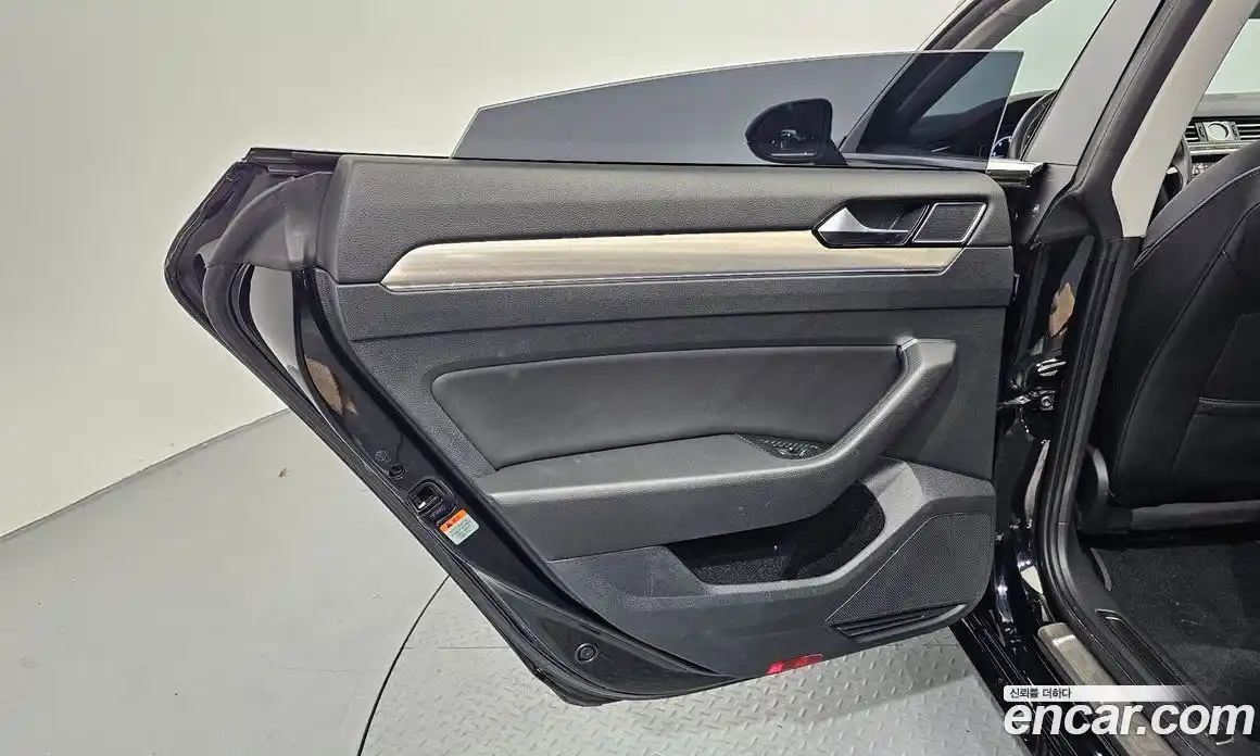 Volkswagen Arteon 2020 2.0 гидро в Москве № 1693326, фото 15
