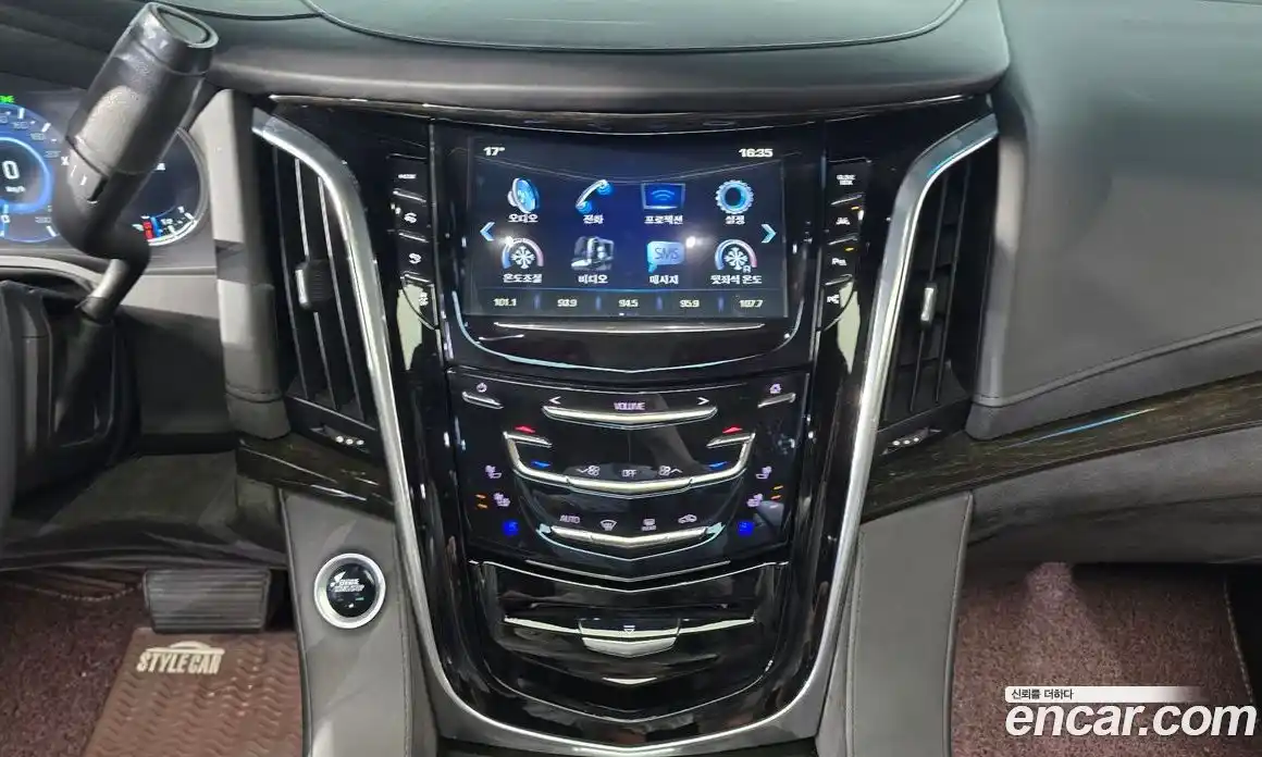 Cadillac Escalade 2019 6.2 гидро в Москве № 1695713, фото 18