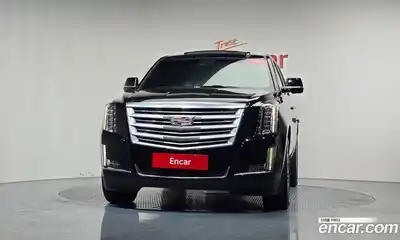 Cadillac Escalade 2019 6.2 гидро в Москве № 1695713, миниатюра 2