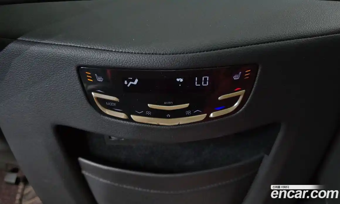 Cadillac Escalade 2019 6.2 гидро в Москве № 1695713, фото 23