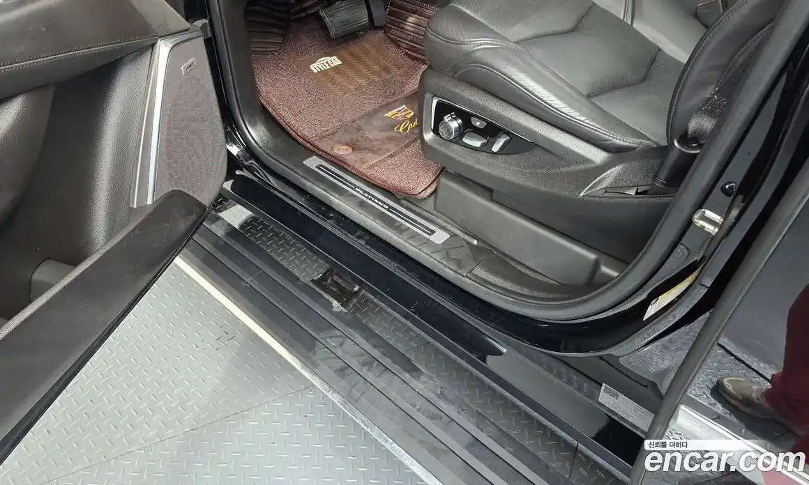 Cadillac Escalade 2019 6.2 гидро в Москве № 1695713, фото 35