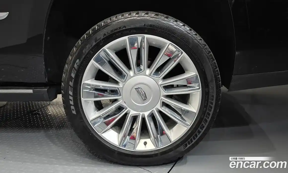 Cadillac Escalade 2019 6.2 гидро в Москве № 1695713, фото 6