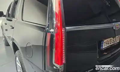 Cadillac Escalade 2019 6.2 гидро в Москве № 1695713, миниатюра 8