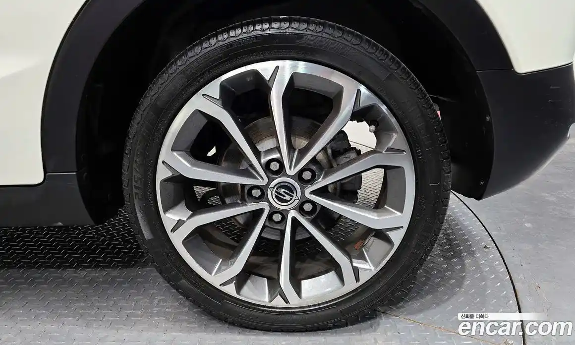 SsangYong TIBOLI 2018 1.6 гидро в Москве № 1759369, фото 7