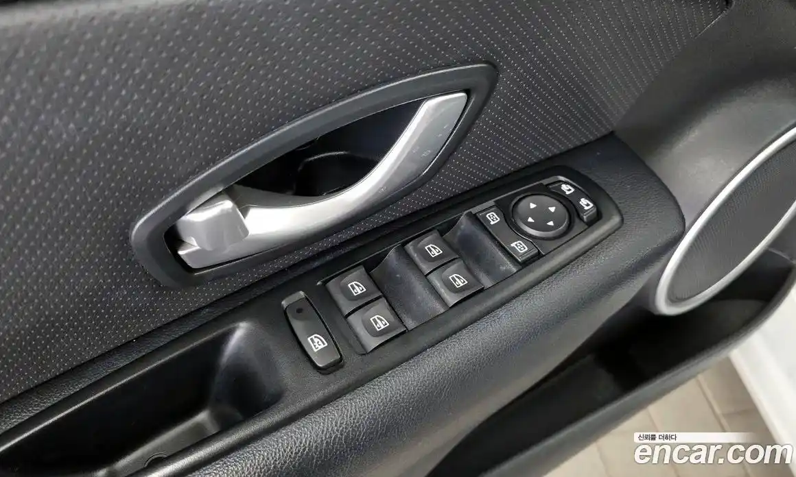 Renault SM3 2017 1.6 гидро в Москве № 1761163, фото 33