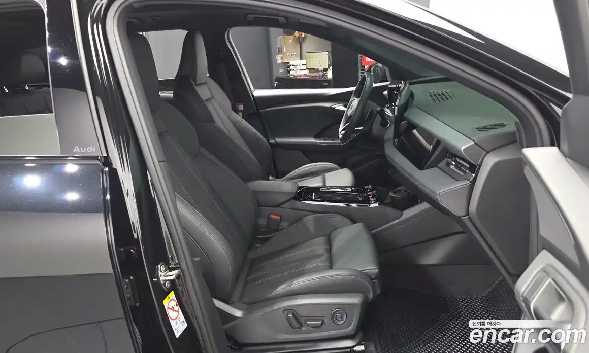 Audi Q6 e-tron 2025 0.2 гидро в Москве № 1762890, фото 17