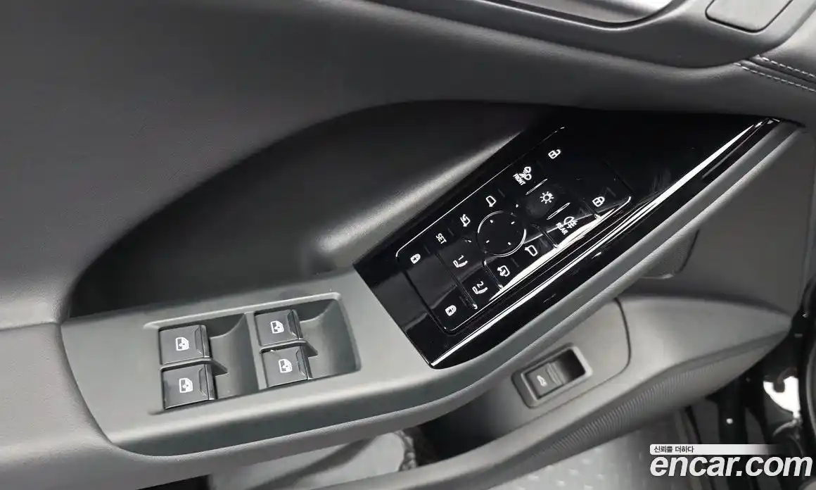 Audi Q6 e-tron 2025 0.2 гидро в Москве № 1762890, фото 29