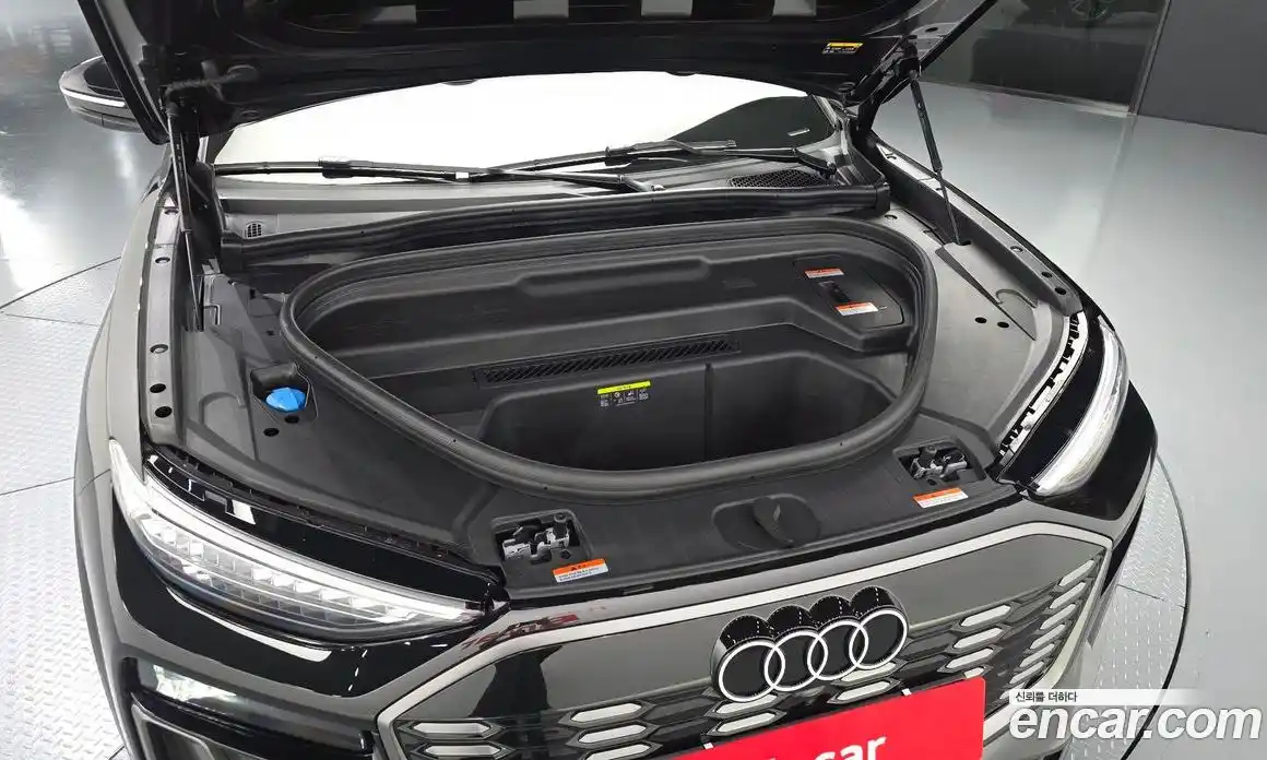 Audi Q6 e-tron 2025 0.2 гидро в Москве № 1762890, фото 6