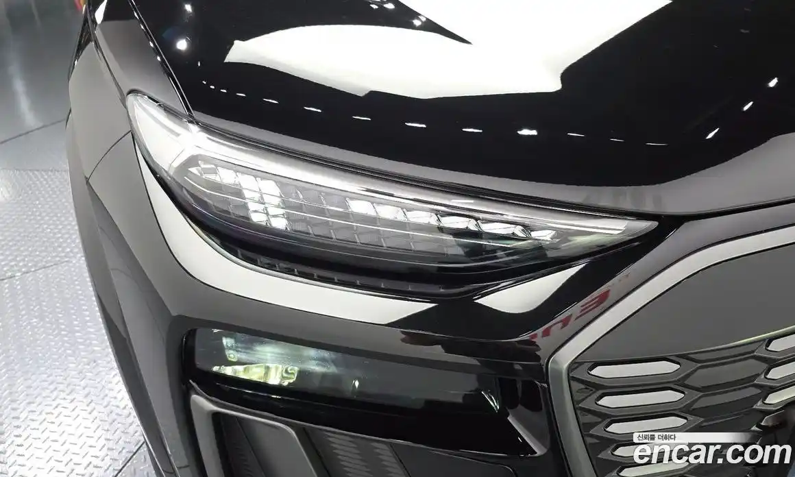 Audi Q6 e-tron 2025 0.2 гидро в Москве № 1762890, фото 8