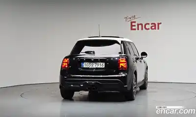 Mini Cooper 2024 2.0 гидро в Москве № 1764296, миниатюра 3