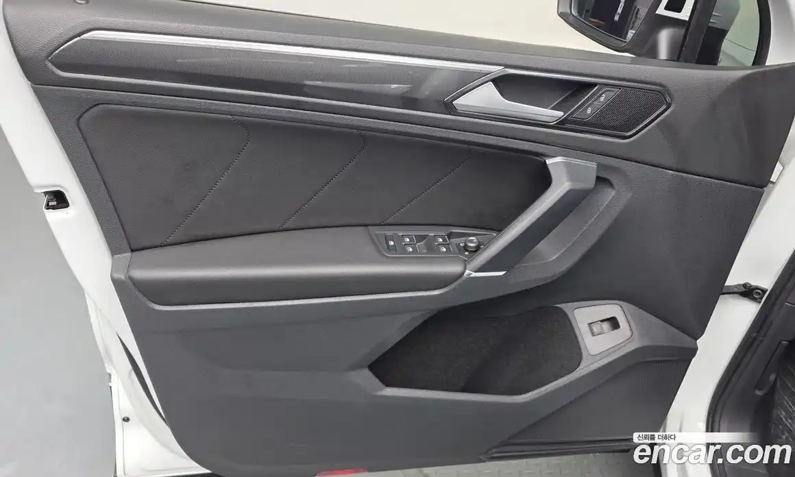 Volkswagen Tiguan 2018 2.0 гидро в Москве № 1765191, фото 14