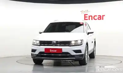 Volkswagen Tiguan 2018 2.0 гидро в Москве № 1765191, миниатюра 3