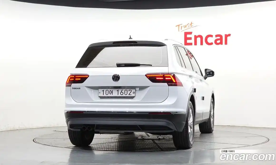 Volkswagen Tiguan 2018 2.0 гидро в Москве № 1765191, фото 4