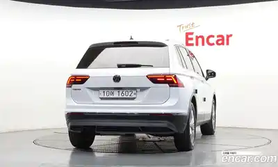 Volkswagen Tiguan 2018 2.0 гидро в Москве № 1765191, миниатюра 4