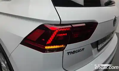 Volkswagen Tiguan 2018 2.0 гидро в Москве № 1765191, миниатюра 9
