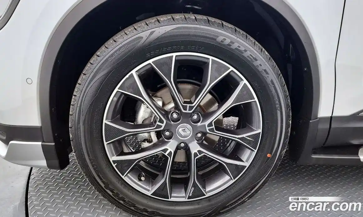 Renault QM6 2018 2.0 гидро в Москве № 179833, фото 4