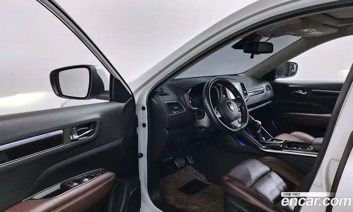 Renault QM6 2018 2.0 гидро в Москве № 179833, фото 9