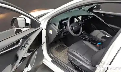 Kia Niro 2022 1.6 гидро в Москве № 1831499, миниатюра 12