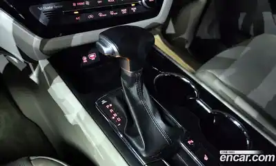 Kia Canival 2020 2.2 гидро в Москве № 1832081, миниатюра 12